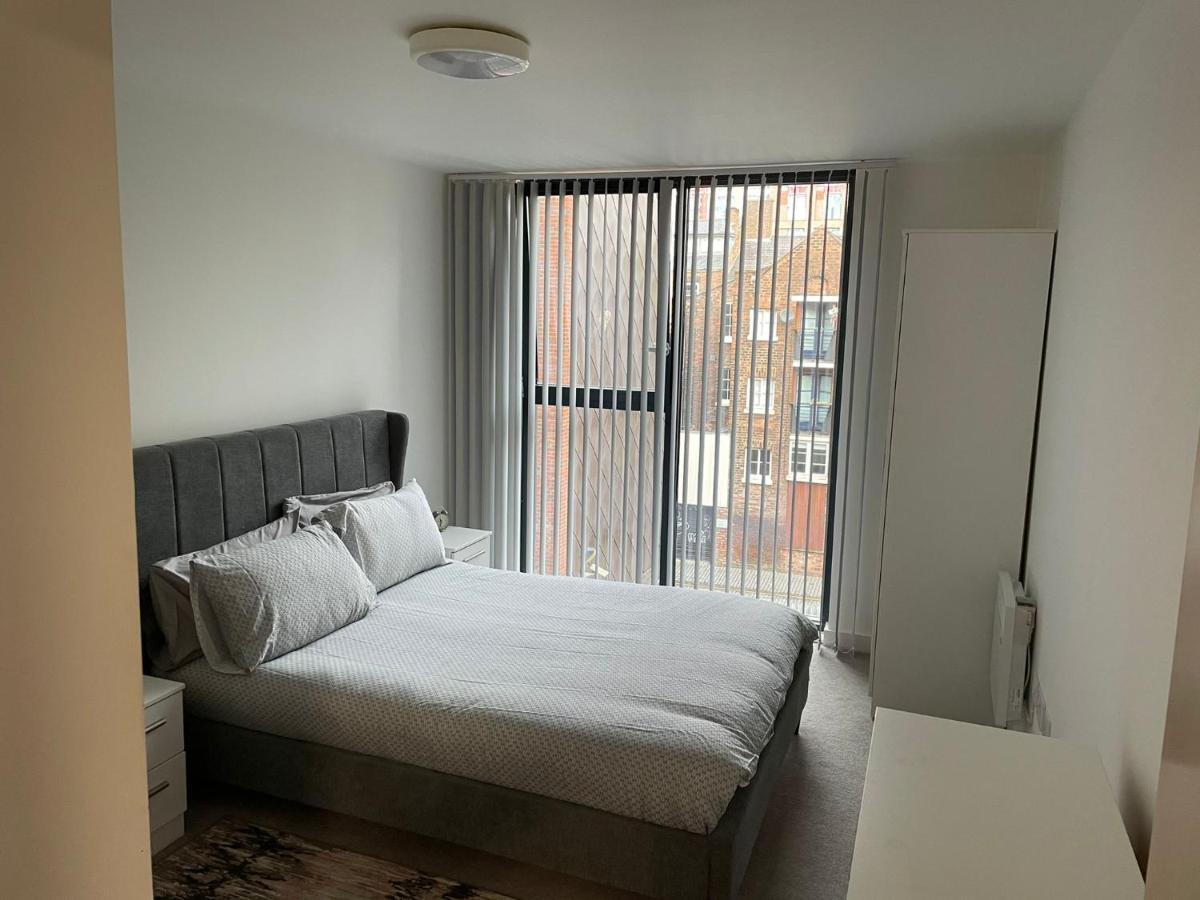 Apartment 1 Bedroom Sleeping 4 Guests *